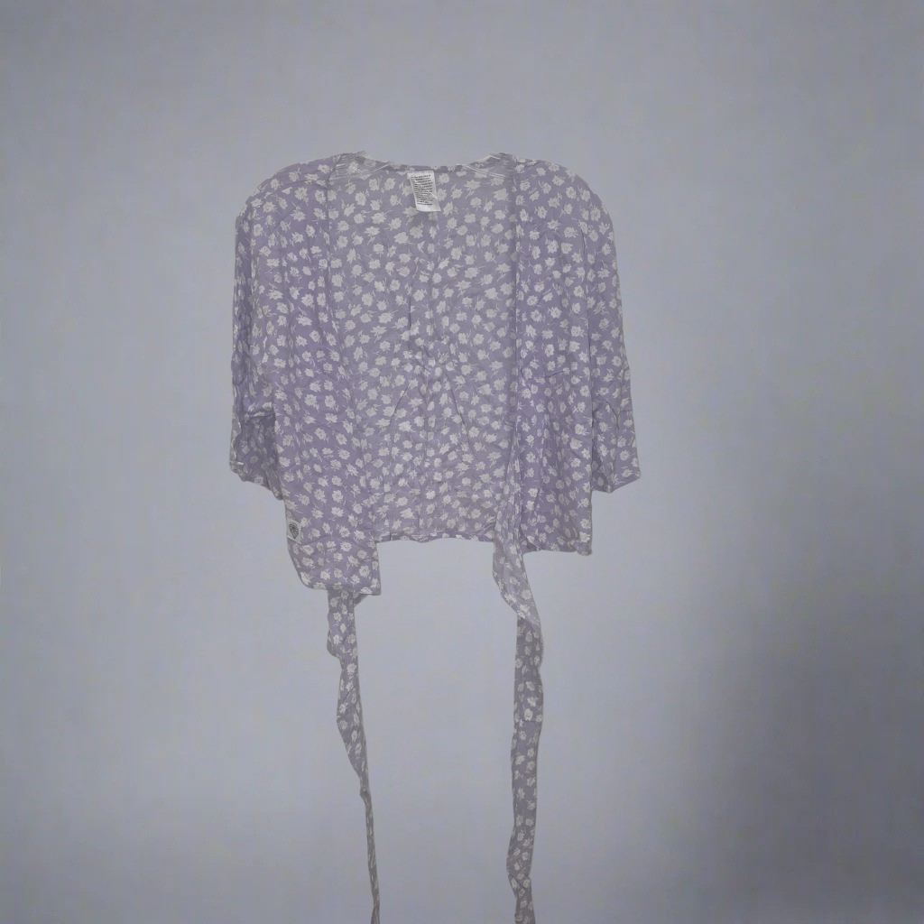 White rose   Eowyn — Wrap Top